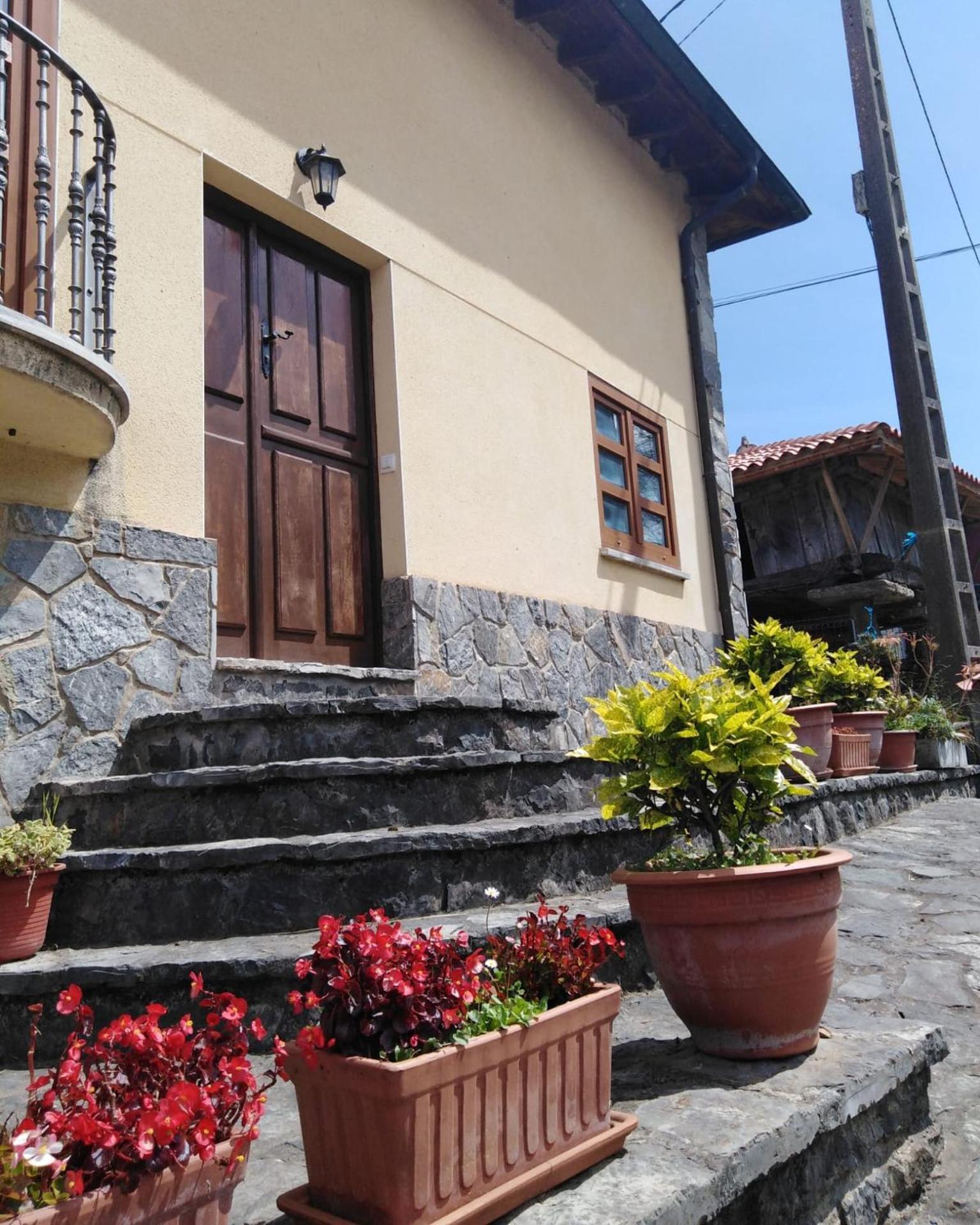 Vivienda Vacacional Casa Abuela Herminia Колунга Екстериор снимка